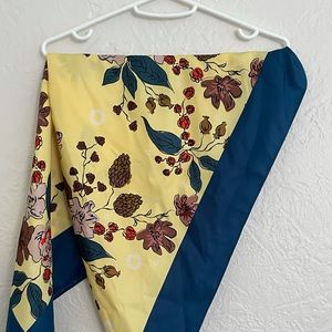 Chase Women's Floral Square Scarf